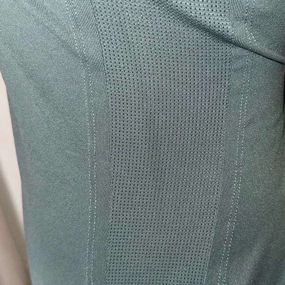 The North Face Women's Teal Short Sleeve Top - Picture 6 of 9